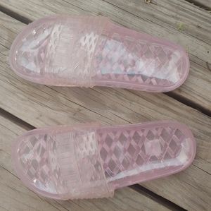 Puma baby pink slides